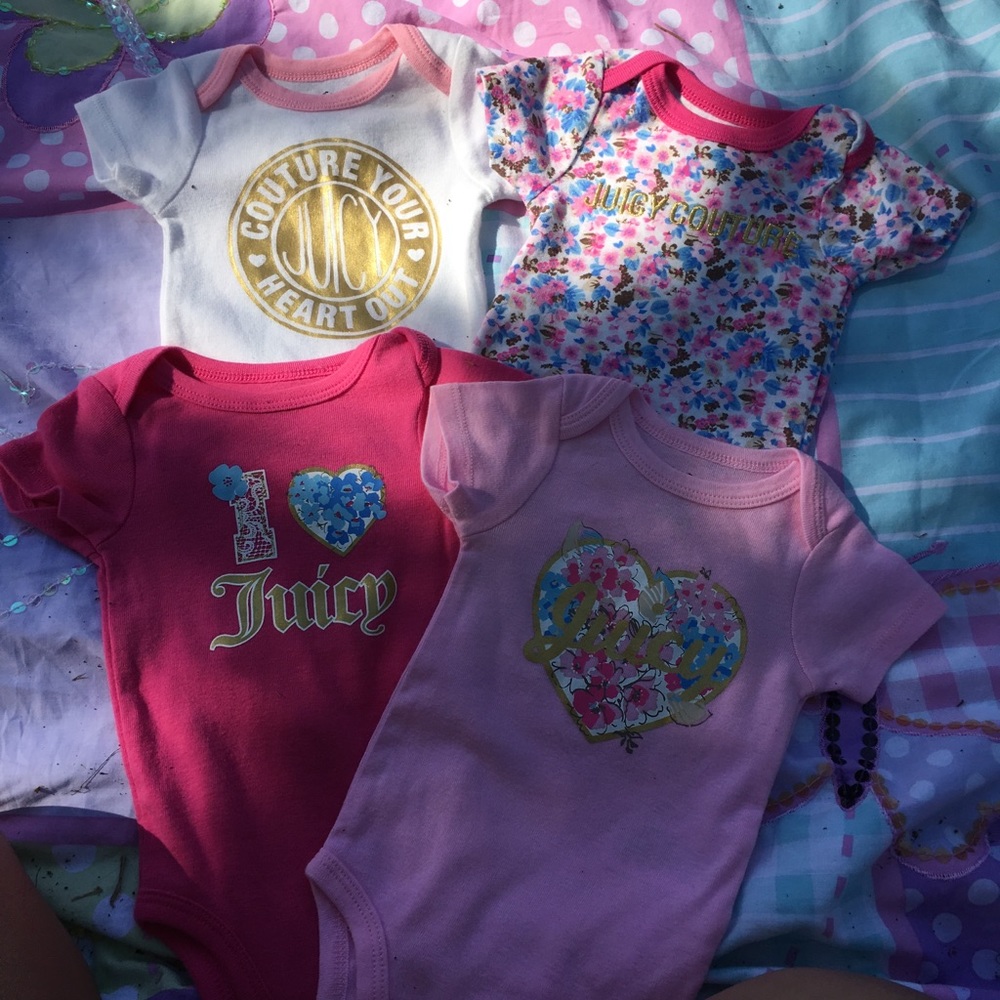 Juicy Set of onesies 💗